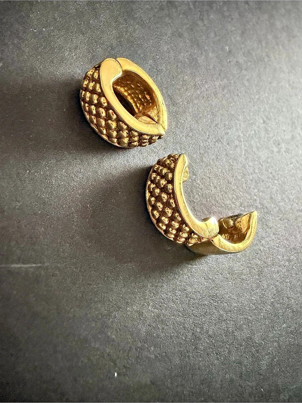Vintage Gold Tone Textured Hoop Clip On Earrings Chunky Statement Jewelry